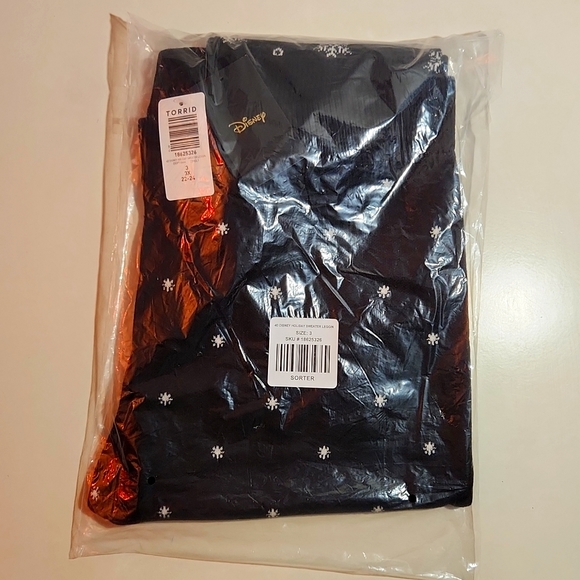 ❤️NWT VINTAGE TORRID SWEATER LEGGING DISNEY MICKEY MOUSE HOLIDAY CHRISTMAS PLUS - Picture 6 of 10